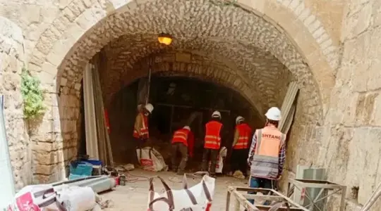 حفريات في الأقصى