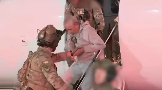 من هو الزبير البكوش؟