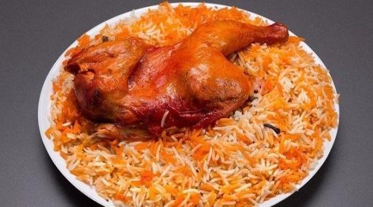 بنصف ساعة.. طريقة عمل المندي بالدجاج بالفرن في البيت
