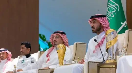 استقالة