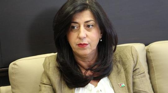 وزيرة الاقتصاد الفلسطيني عبير عودة