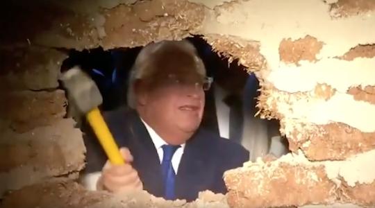 فريدمان في نفق اسفل سلوان
