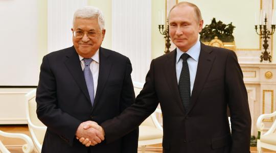 رئيس السلطة محمود عباس والرئيس الروسي فلاديمير بوتن