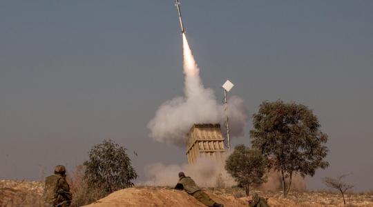 بطاريات الصواريخ الإسرائيلية