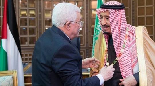 عباس في طريقه للقاء الملك سلمان وولي العهد السعودي