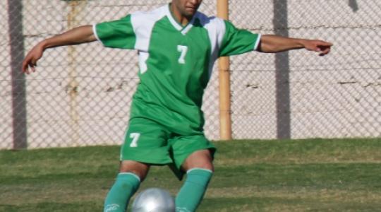 اللاعب علاء عطية نجم نادي اليرموك الأردني