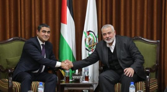 جانب من لقاء المخابرات رئيس المكتب السياسي لحركة حماس