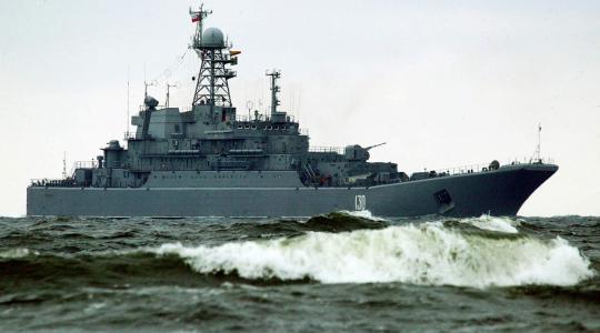 سفينة روسية في طريقها إلى بحر إيجه 