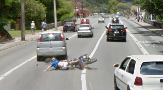 حادث طرق بدراجة نارية