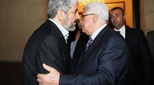 لقاء جمع الرئيس محمود عباس ورئيس المكتب السياسي لحماس خالد مشعل