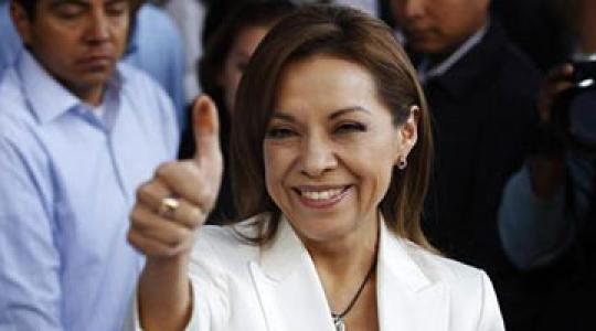 وزيرة التعليم السابقة وزعيمة الحزب بالكونجرس سابقا جوسيفينا فاسكويز موتا