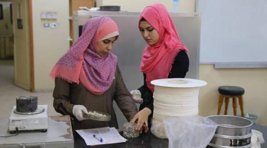 طالبات الهندسـة