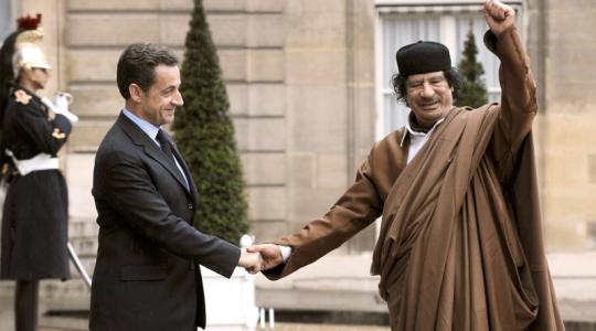 ساركاوزي والقذافي