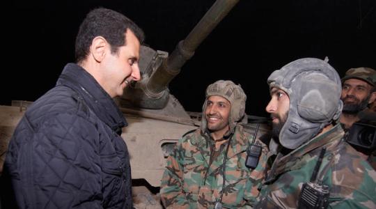 الأسد بين قواته في ليلة رأس السنة