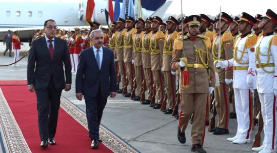 رئيس الحكومة الفلسطينية محمد اشتية في زيارة للقاهرة