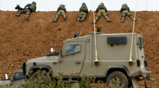 جنود الاحتلال يتربصون بالنشطاء السلميين على حدود غزة
