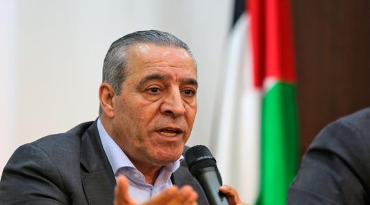 وزير الشؤون المدنية في الحكومة الفلسطينيةحسين الشيخ