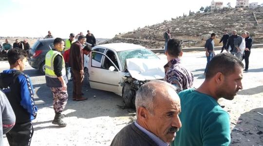 حادث سير على مدخل الظاهرية