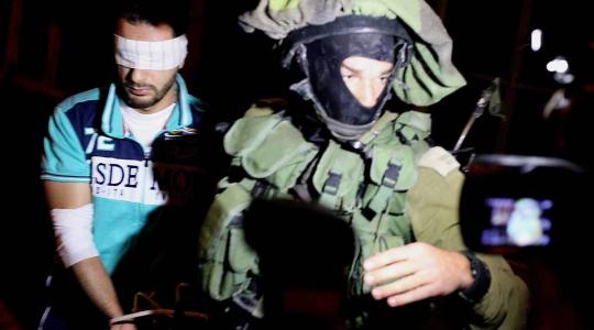 قوات الاحتلال تعتقل 3 شبان