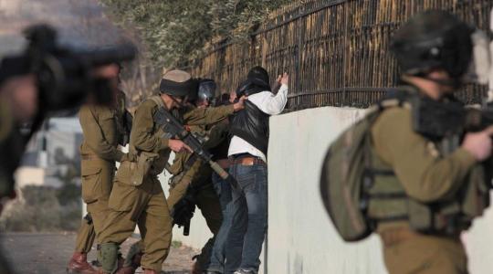 الاحتلال يعتقل فلسطينيا في القدس