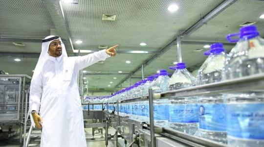 السعودية تحدد لراكب الطائرة كمية ماء "زمزم" لحملها