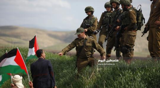 جيش الاحتلال يهاجم الفلسطينيين في الأغوار 