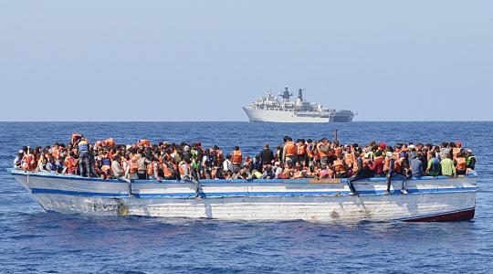انقاذ 31 مهاجرًا من الغرق قبالة السواحل الفرنسية