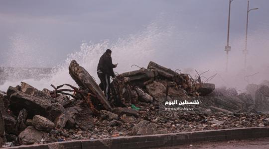 منخفض الجوي في ميناء غزة اليوم (6).JPG