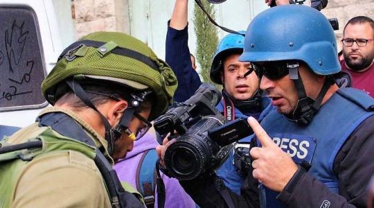 الاحتلال يواصل اعتداءاته على الصحفيين الفلسطينيين