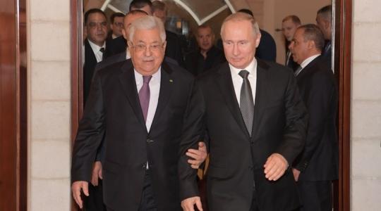 محمود عباس بلتقي بفلاديمير بوتين في بيت لحم