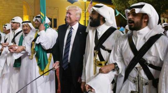 ترامب يتوسط سعوديين 