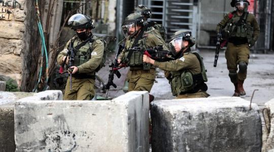قوات الاحتلال تعتقل 8 شبان فلسطينيين في القدس المحلتة