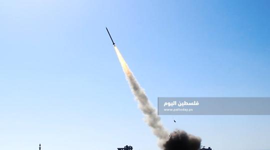 المقاومة تطلق صاروخًا تجريبيًا اتجاه بحر قطاع غزة