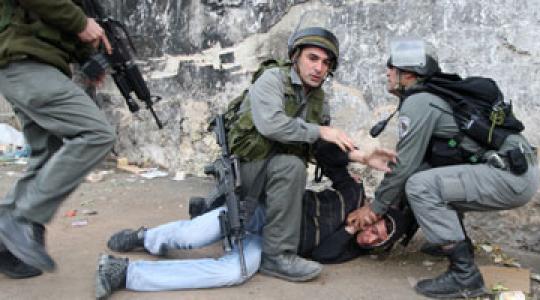 اعتداءات جنود الاحتلال