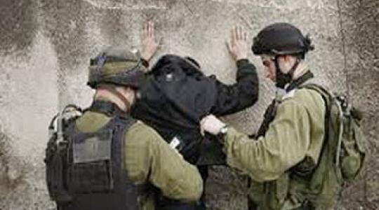 الاحتلال يعتقل مواطناً في الضفة الغربية