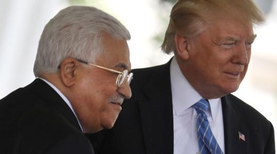 رئيس السلطة الفلسطينية محمود عباس والرئيس الأمريكي دونالد ترامب 