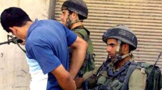 قوات الاحتلال تعتقل أحد المواطنين