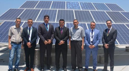 جوال ورابطة الخريجين المعاقين بصريًا في غزة يفتتحان مشروع الطاقة الشمسية