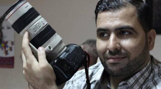 الصحفي عامر ابو عرفة