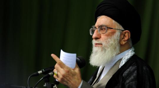 قائد الثورة الإسلامية في إيران القائد علي الخامنئي 1