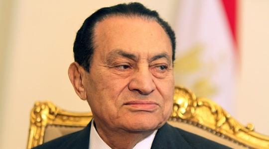 حسني مبارك الرئس المصري السابق