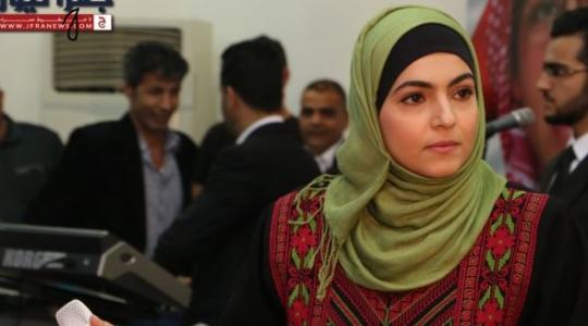 الفنانة ميس شلش