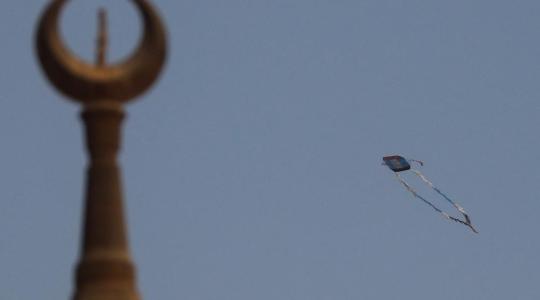 طائرات ورقية في سماء مصر لكسر «ملل كورونا» (4)