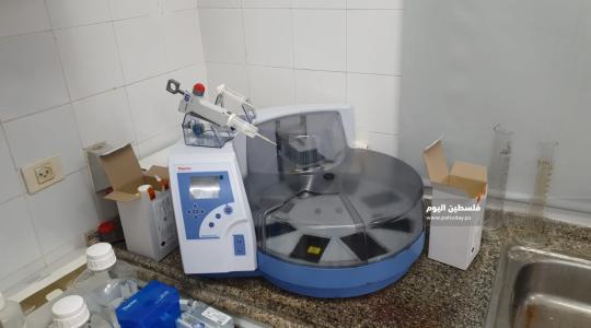 ادوات فحص مخبري في غزة