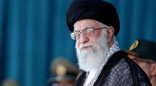 القائد خامنئي مرشد الثورة الايرانية