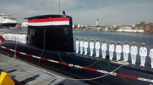 البحرية المصرية والفرنسية تنفدان تدريبًا بحريًا 