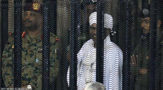 فيديو: حقيقة هروب الرئيس السوداني عمر البشير من السجن - هل هرب عمر البشير من السجن