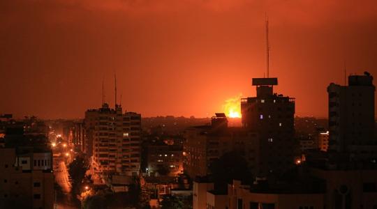 قصف ‫على غزة