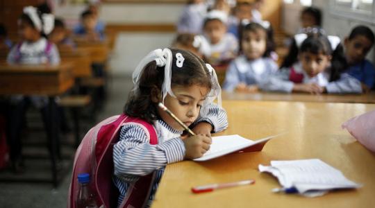 الصين تتبرع بمليون دولار لدعم التعليم لأطفال لاجئي فلسطين في الضفة