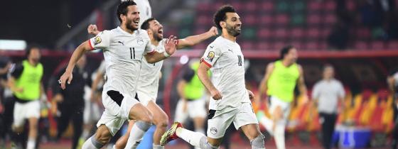 من فرحة المنتخب المصري بالتأهل للنهائي ..